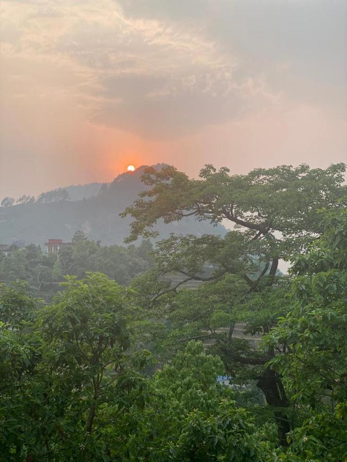 Hotel Aagaman - Best Family Hotel In Bandipur Buitenkant foto