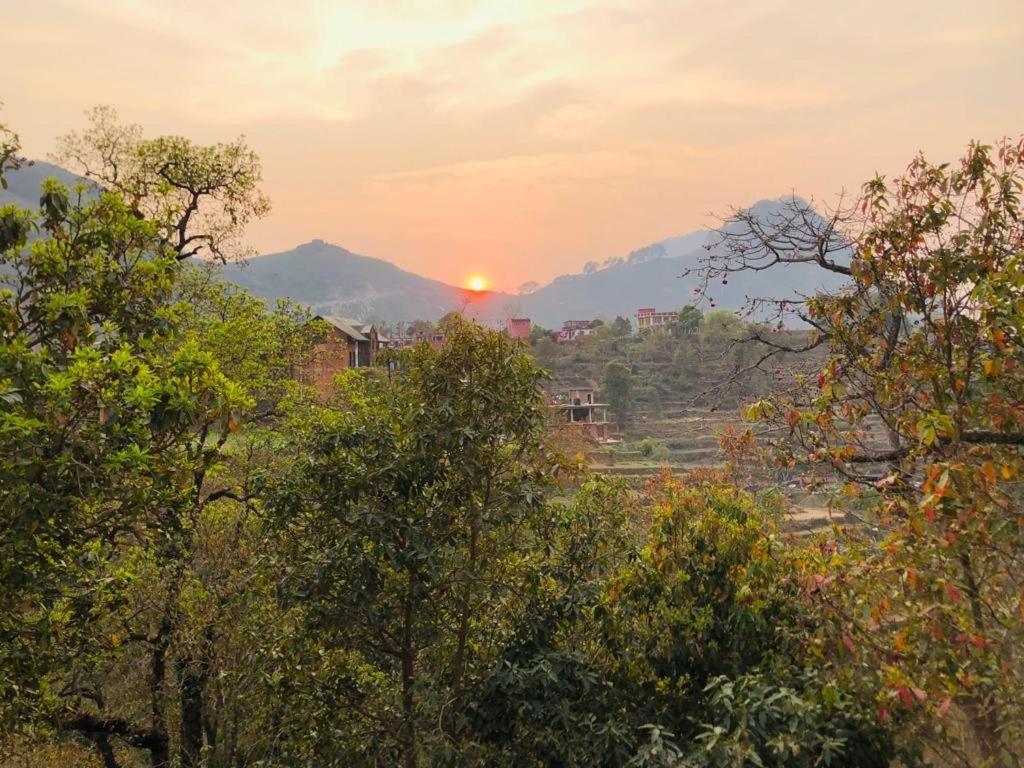 Hotel Aagaman - Best Family Hotel In Bandipur Buitenkant foto