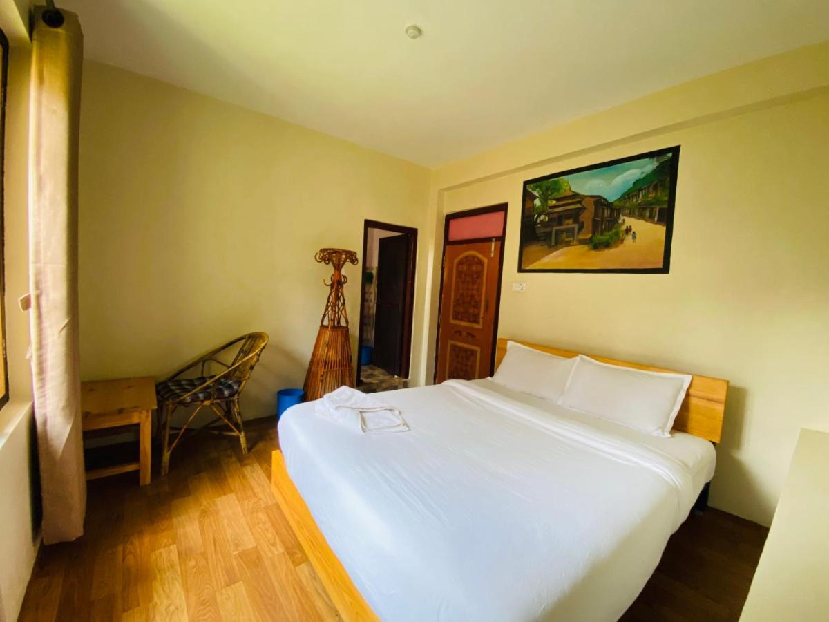Hotel Aagaman - Best Family Hotel In Bandipur Buitenkant foto